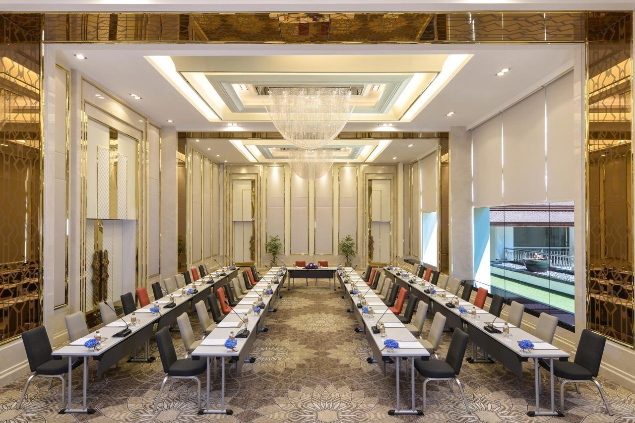 Отель Grande Centre Point Ploenchit Бангкок Экстерьер фото Meeting room